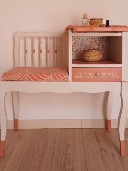Petit meuble d'appoint avec banquette et tiroirs "Rosie"