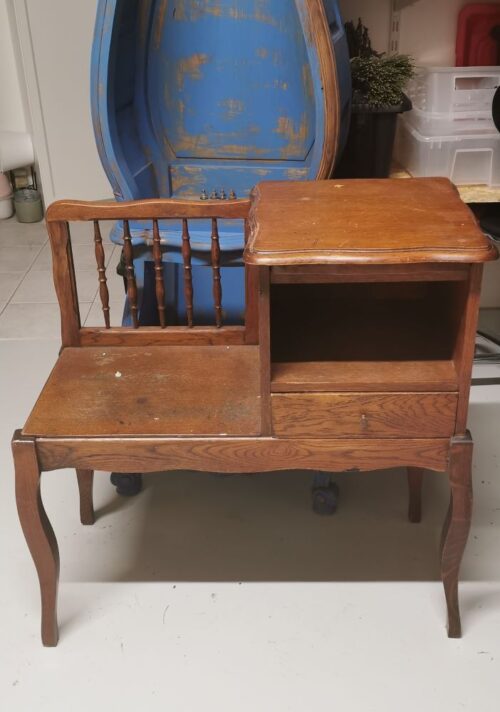 Meubles anciens relookés par Bois de Charme - Vaucluse - Meuble de téléphone avec banquette